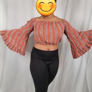 Bell Sleeve Crop Top | Small